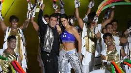 Salman Khan and Katrina Kaif performed at ISL 2017-18 opening ceremony.
