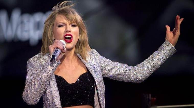 Amid Mixed Reviews Taylor Swifts Reputation Witnesses