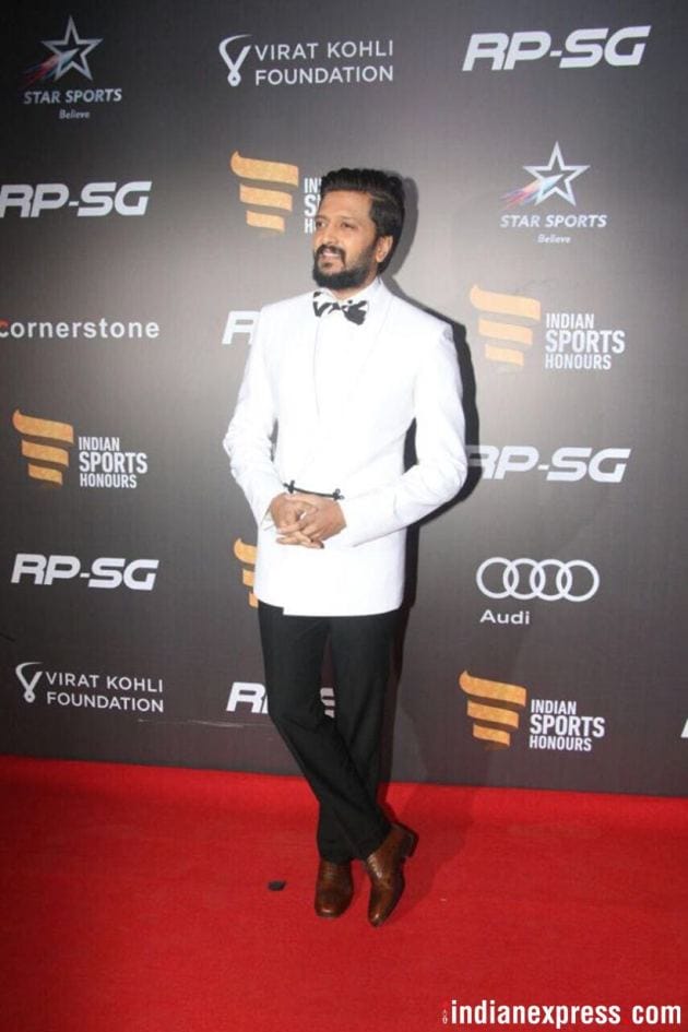 Virat Kohli Anushka Sharma photos, Virat Anushka photos, Kohli Anushka photos