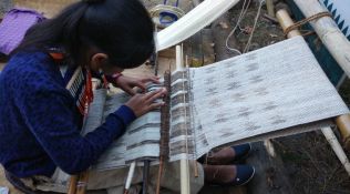 Colourful Naga sling bags find popularity among tourists