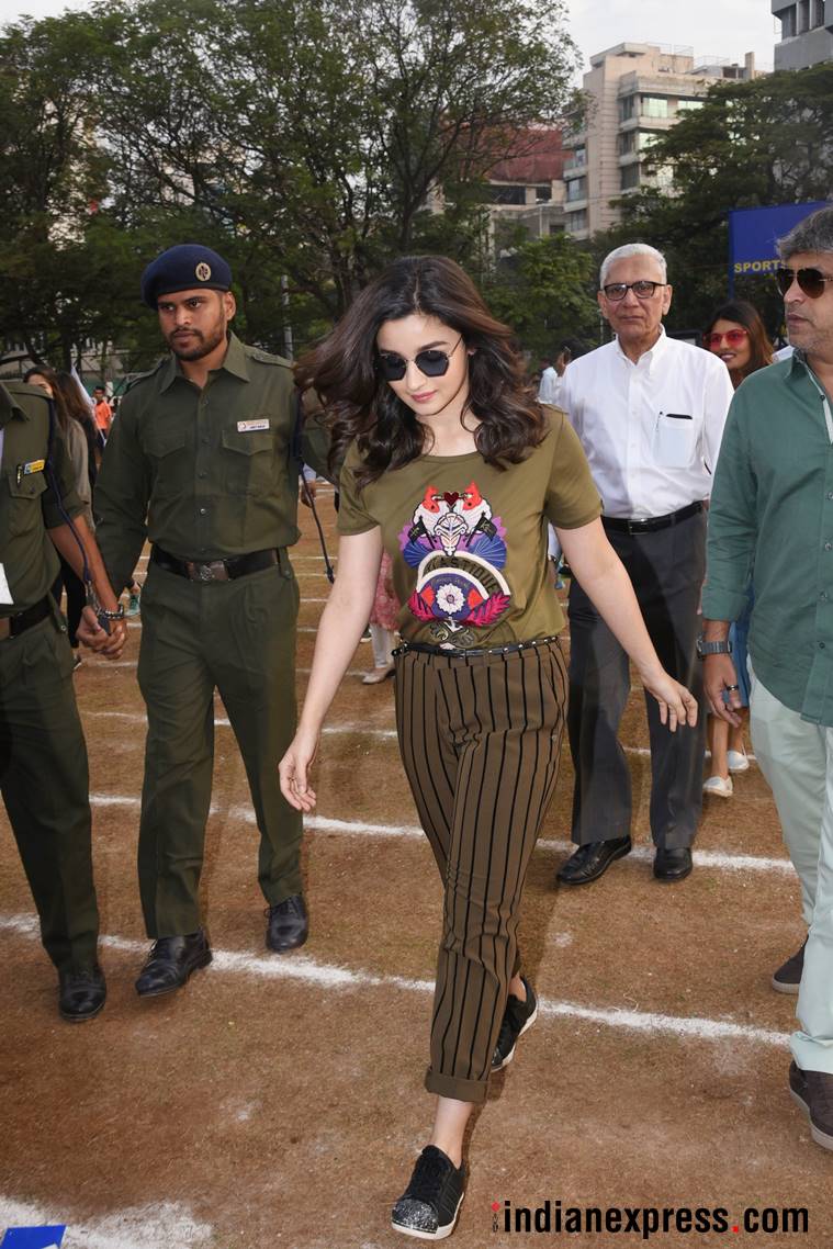 Alia Bhatt, Alia Bhatt fashion, Alia Bhatt Jamnabai Narsee School, Alia Bhatt matching separates, Alia Bhatt style, Alia Bhatt latest news, Alia Bhatt updates, Alia Bhatt latest photos, Alia Bhatt pictures, Alia Bhatt images, celeb fashion, bollywood fashion, indian express, indian express news