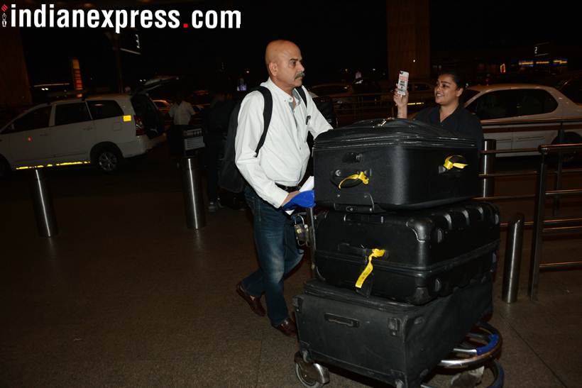 anushka sharma father ajay kumar sharma mumbai airport