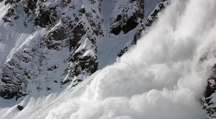 avalanche, avalanche kills soldier, soldiers killed, avalanche news, machil, kupwara, kashmir, kashmir news,