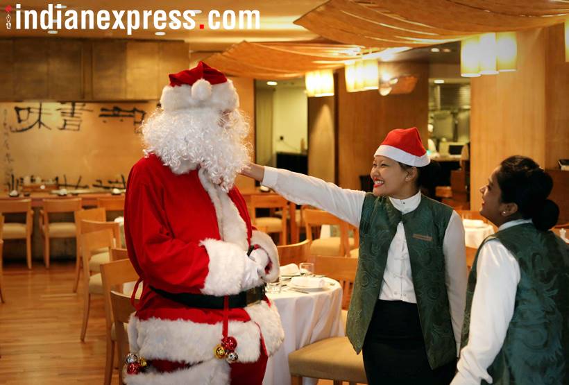 Christmas, Christmas 2017, Xmas, Christmas Santa Claus, Xmas Santa Claus, Santa Claus, Santa Claus gets ready, Christmas preparations, how Santa Claus gets ready, indian express, indian express news