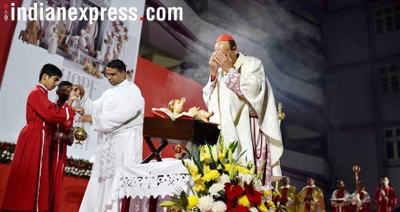 christmas, christmas 2017, christmas photos, merry christmas, christmas images, christmas celebration, christmas mass, christmas eve celebrations, indian express