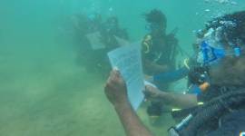 cyclone ockhi, trivandrum, underwater prayer, thiruvananthapuram, kerala, friends of marine life ngo, kovalam beach, cyclone ockhi death toll, fishermen dead in kerala cyclone, indian express