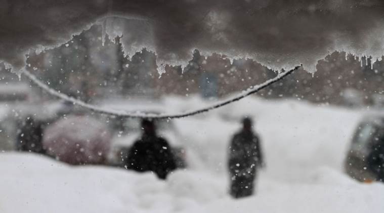mughal road, jammu kashmir, j&k link road, snowfall, poonch, rajouri, shopian, indian express