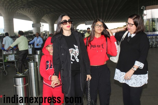 Karisma kapoor with her mother and kids