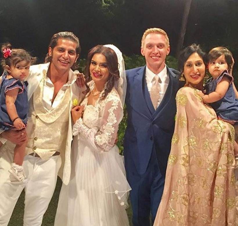 karanvir bohra family photo with aashka and brent