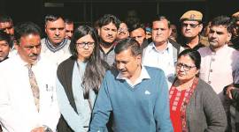 kejriwal-759 CM meets assaulted social worker, 6 held