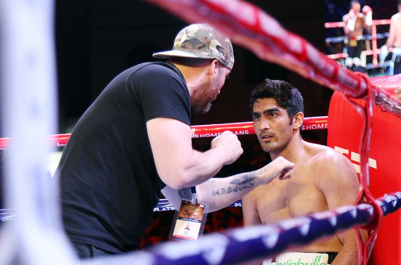 Vijender Singh, Vijender Singh vs Ernest Amuzu, Vijender vs Amuzu, Rajasthan Rumble, Vijender vs Amuzu photos, Indian Express