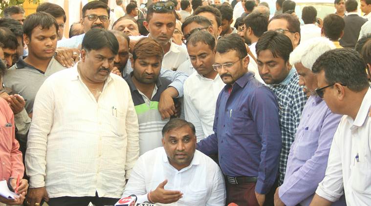 Patidar leader threatens state-wide bandh if Nitin Patel not made Gujarat CM