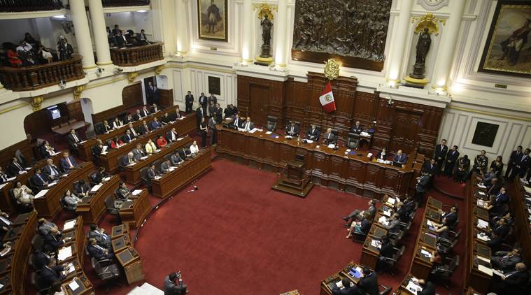 Two top officials quit Peru government amid political crisis