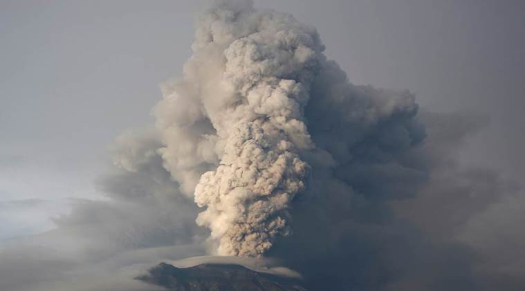 bali volcano, mount agung, indonesia volcano, eruption, volcanic ash, world news, asia news, indian express