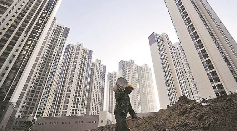 Mumbai: 45-yr-old dies after brick from highrise falls on his head