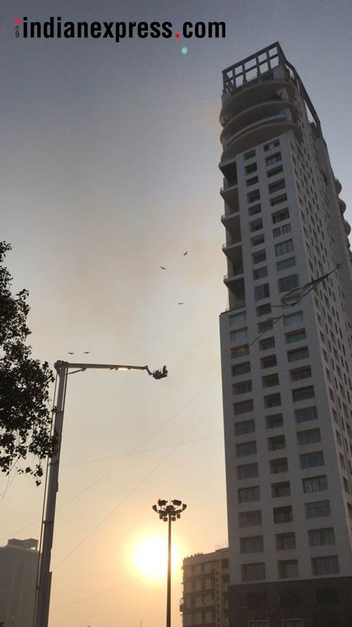mumbai fire, walkeshwar, regal tower, 17th floor, level 2 fire, mumbai building fire, indian express