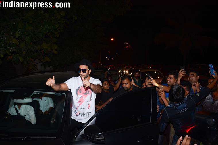 ranveer singh poses for cameras