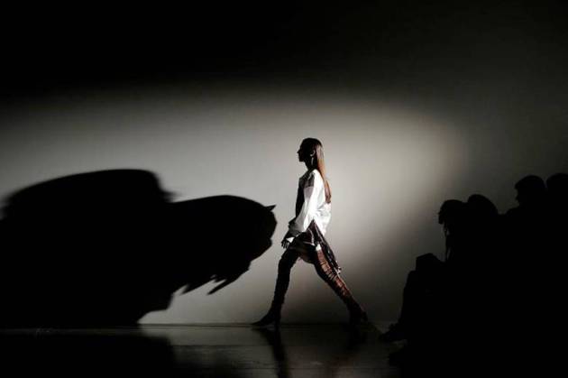 Fashion pictures of the Year, Fashion pictures of the Year 2017, pictures of the year fashion, Kendall Jenner, Bella Hadid, Cara Delvingne, Naomi Campbell, Cindy Crawford, Carla Bruni, Claudia Schiffer, Helena Christensen, Versace, Gianni Versace, Fashion Week Australia, Versace Spring/Summer 2018 show, Christian Dior's Haute Couture Spring-Summer 2017, Halima Aden, Sao Paulo Fashion Week, Marc Jacobs SS 2018, Karl Lagerfeld, Chanel, Paris Fashion Week, Michael Kors Spring/Summer 2018 collection, The Blonds Spring/Summer 2018 collection, Christian Siriano Spring/Summer 2018 collection, Paula Knorr, Emilio Pucci's Autumn/Winter 2017, Ukrainian Fashion Week , Vonn Jensen, London Fashion Week Men's 2017, Vivienne Westwood, Dolce and Gabbana Spring/Summer 2018 show, Prada, celeb fashion, indian express, indian express news