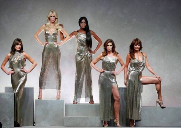 Fashion pictures of the Year, Fashion pictures of the Year 2017, pictures of the year fashion, Kendall Jenner, Bella Hadid, Cara Delvingne, Naomi Campbell, Cindy Crawford, Carla Bruni, Claudia Schiffer, Helena Christensen, Versace, Gianni Versace, Fashion Week Australia, Versace Spring/Summer 2018 show, Christian Dior's Haute Couture Spring-Summer 2017, Halima Aden, Sao Paulo Fashion Week, Marc Jacobs SS 2018, Karl Lagerfeld, Chanel, Paris Fashion Week, Michael Kors Spring/Summer 2018 collection, The Blonds Spring/Summer 2018 collection, Christian Siriano Spring/Summer 2018 collection, Paula Knorr, Emilio Pucci's Autumn/Winter 2017, Ukrainian Fashion Week , Vonn Jensen, London Fashion Week Men's 2017, Vivienne Westwood, Dolce and Gabbana Spring/Summer 2018 show, Prada, celeb fashion, indian express, indian express news