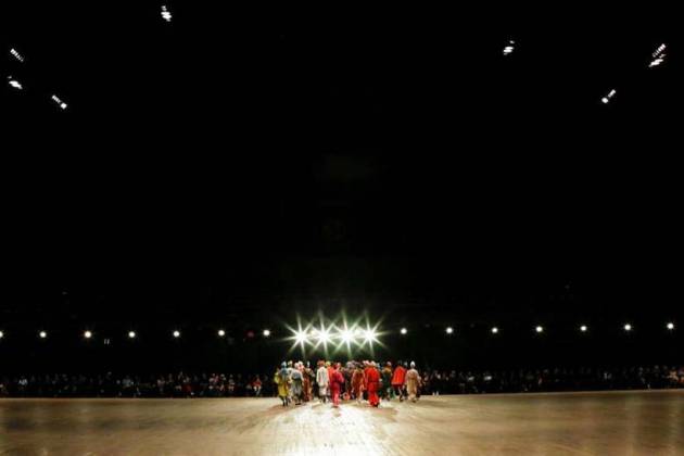 Fashion pictures of the Year, Fashion pictures of the Year 2017, pictures of the year fashion, Kendall Jenner, Bella Hadid, Cara Delvingne, Naomi Campbell, Cindy Crawford, Carla Bruni, Claudia Schiffer, Helena Christensen, Versace, Gianni Versace, Fashion Week Australia, Versace Spring/Summer 2018 show, Christian Dior's Haute Couture Spring-Summer 2017, Halima Aden, Sao Paulo Fashion Week, Marc Jacobs SS 2018, Karl Lagerfeld, Chanel, Paris Fashion Week, Michael Kors Spring/Summer 2018 collection, The Blonds Spring/Summer 2018 collection, Christian Siriano Spring/Summer 2018 collection, Paula Knorr, Emilio Pucci's Autumn/Winter 2017, Ukrainian Fashion Week , Vonn Jensen, London Fashion Week Men's 2017, Vivienne Westwood, Dolce and Gabbana Spring/Summer 2018 show, Prada, celeb fashion, indian express, indian express news