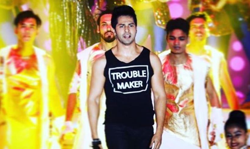 varun dhawan performed at reliance 40 years celebration