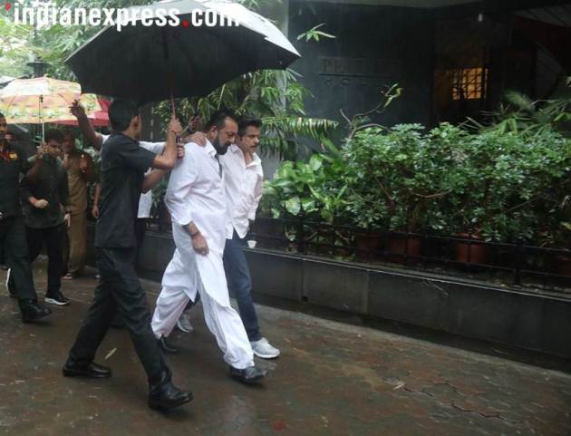 anil kapoor at shashi kapoor funeral