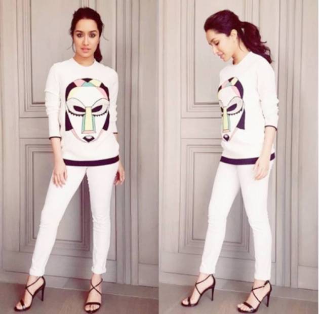 Quriky prints, Sonam Kapoor, Kangana Ranaut, Katrina Kaif, Jacqueline Fernandez, Shraddha Kapoor, Karisma Kapoor, Yami Gautam, Ileana D'Cruz, Shweta Bachchan, Sonam Kapoor fashion, Kangana Ranaut fashion, Katrina Kaif fashion, Jacqueline Fernandez fashion, Shraddha Kapoor fashion, Karisma Kapoor fashion, Yami Gautam fashion, Ileana D'Cruz fashion, Shweta Bachchan fashion, quirky printed top, quirky printed dress, cartoon printed dress, quirky printed tees, quirky prints bollywood, quirky print outfits, celeb fashion, bollywood fashion, indian express, indian express news