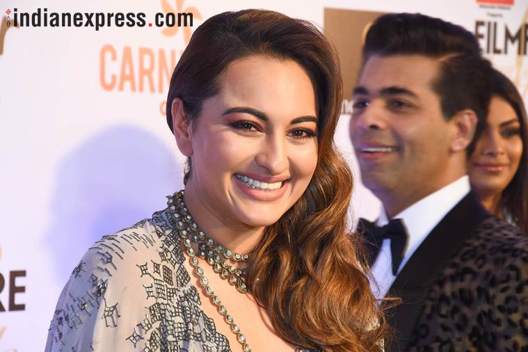 sonakshi sinha at filmfare glamour and style awards