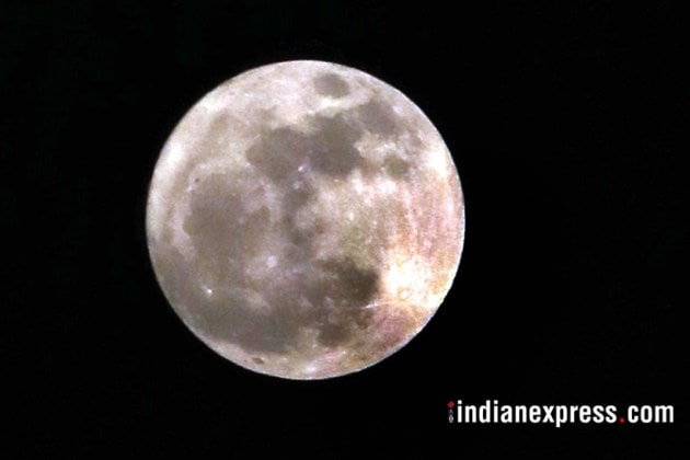 The robot station could slash the costs of returning rock samples to Earth