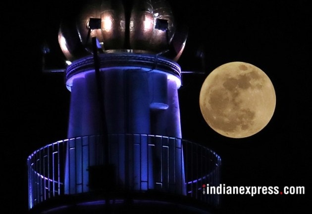 Supermoon, Supermoon photos, Supermoon today, supermoon december 2017, cold moon, December moon, full moon, science news