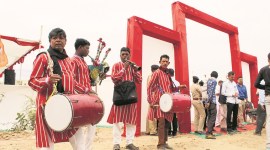 Motipura, Motipura tribals, Nat-Bajaniyas, Gujarat assembly elections, wedding season, Gujarat Tribal artistes, Tribal business, gujarat polls, Gujarat elections, india news, indian express news