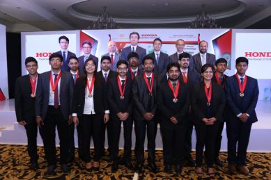 iti, young engineer and scientist award, hmi, iit students