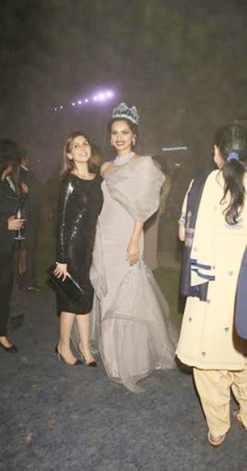 Ridhimma Kapoor and Manushi Chillar