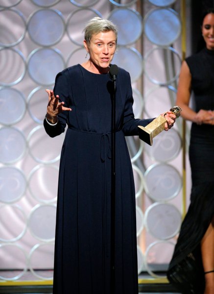 Frances McDormand golden glboes Three Billboards Outside Ebbing, Missouri