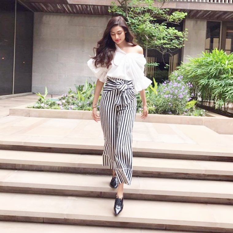 Rakul Preet Singh's outfit is proof that stripes will still be a huge  fashion trend in 2018