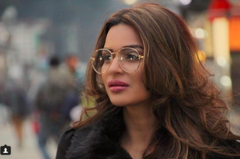 aashka goradia photos