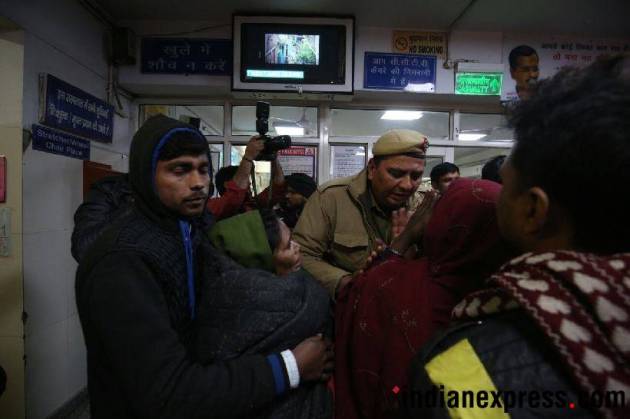 delhi fire, bawana fire, plastic factory fire, firecracker factory fire, bawana industrial area, bawana, bawana factory fire, bawana godown fire, bawana firecracker godown, bawana fire deaths, delhi news, delhi fire deaths, arvind kejriwal, indian express news