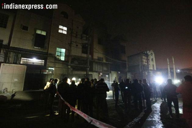 delhi fire, bawana fire, plastic factory fire, firecracker factory fire, bawana industrial area, bawana, bawana factory fire, bawana godown fire, bawana firecracker godown, bawana fire deaths, delhi news, delhi fire deaths, arvind kejriwal, indian express news