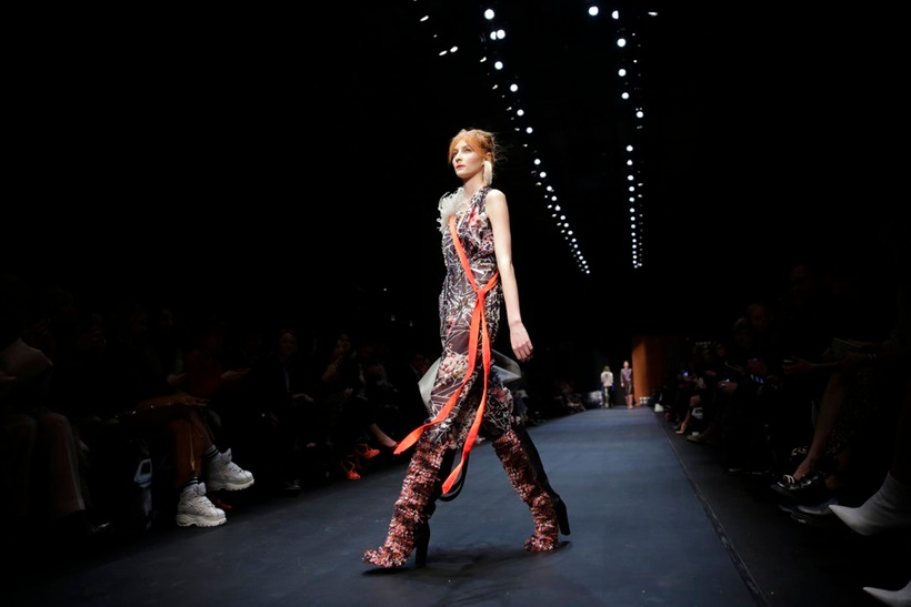 Mercedes-Benz Fashion Week, Dawid Tomaszewski, Dawid Tomaszewski designs, Dawid Tomaszewski merecedes benz fashion week, indian express, indian express news