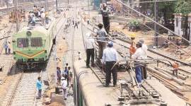 mumbai rail, mega blocks, mumbai suburban railway, mumbai metro life, mumbai train, western railway, indian railways