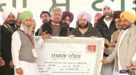 CAPT WAIVER182651DL1462 punjab chief minister, amarinder singh, loan waiver, punjab farmers, Mansa, AAP in Punjab, AAP vs punjab congress, debt waiver