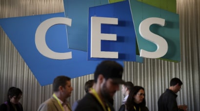 CES 2018, CES Las Vegas, 3D face recognition, phone-assisted sensors, smart devices, 3D printing technology, digital assistants, smart wearables, artificial intelligence, self-driving systems