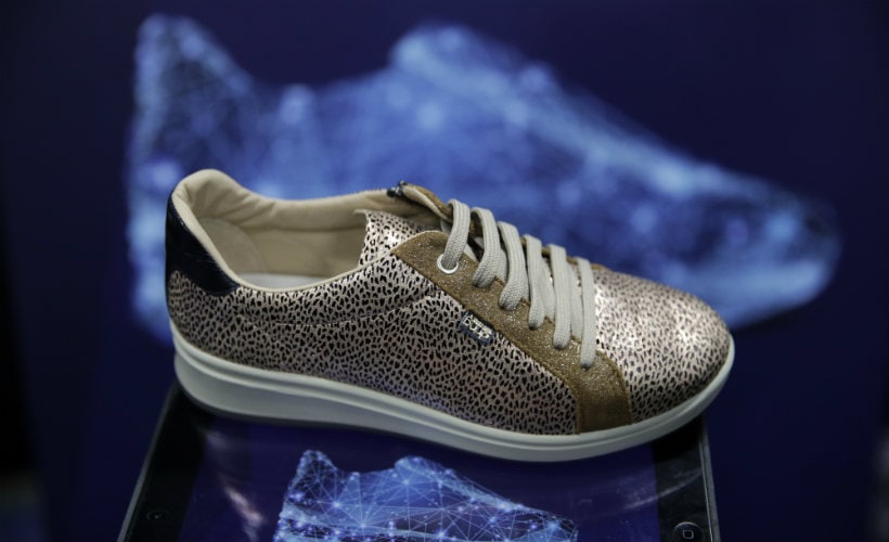 CES 2018, CES Las Vegas, 3D face recognition, phone-assisted sensors, smart devices, 3D printing technology, digital assistants, smart wearables, artificial intelligence, self-driving systems