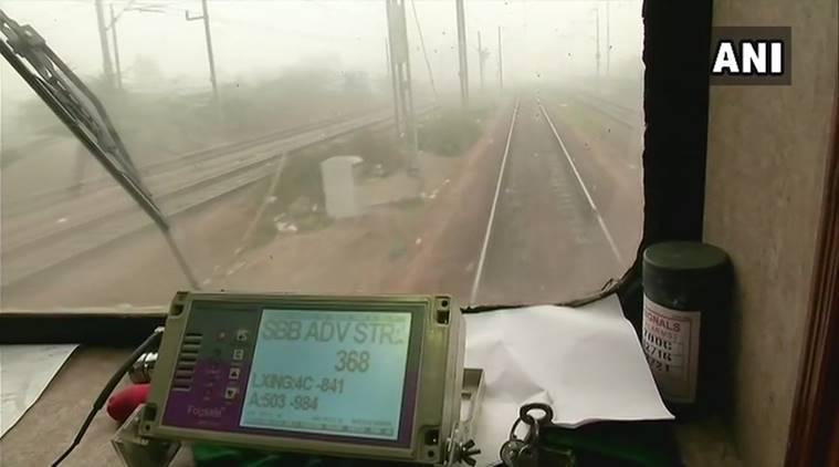 Now, GPS-enabled fog safety devices in trains to tackle delay, increase  speed | India News,The Indian Express