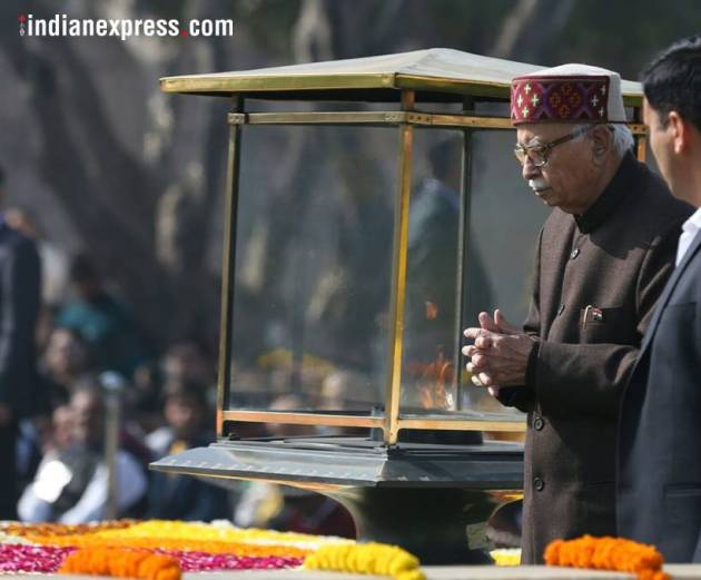 mahatma gandhi, mahatma gandhi death anniversary, martyrs day, gandhi death anniversary photos, rajghat, Rajghat photos, narendra modi, Sonia gandhi, indian express