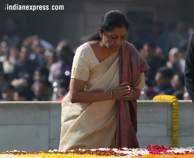 mahatma gandhi, mahatma gandhi death anniversary, martyrs day, gandhi death anniversary photos, rajghat, Rajghat photos, narendra modi, Sonia gandhi, indian express