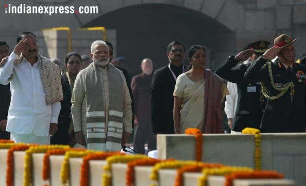 mahatma gandhi, mahatma gandhi death anniversary, martyrs day, gandhi death anniversary photos, rajghat, Rajghat photos, narendra modi, Sonia gandhi, indian express
