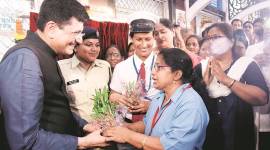 railway minister piyush goyal, indian express, women safety, CCTV across trains, matunga railway station, mumbai trains