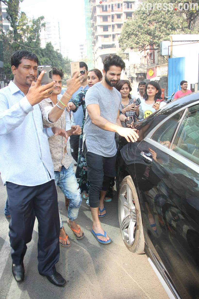 celeb photos including shahid kapoor, mira rajput, karan johar, farah khan and malaika arora