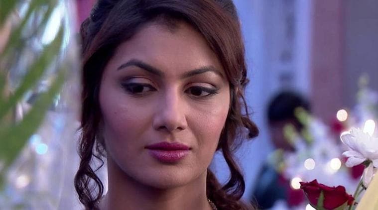 Kumkum Bhagya 8 January 2018 full episode written update: Abhi tries to